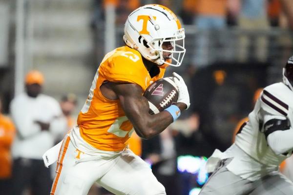 Tennessee coach Josh Heupel: DB Boo Carter still with team