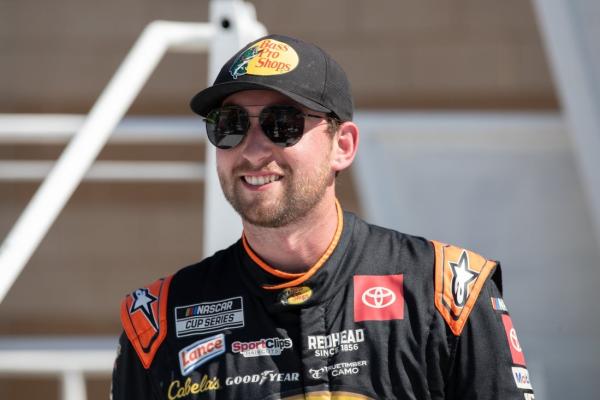 Chase Briscoe snags pole for NASCAR Cup Playoff race at Kansas