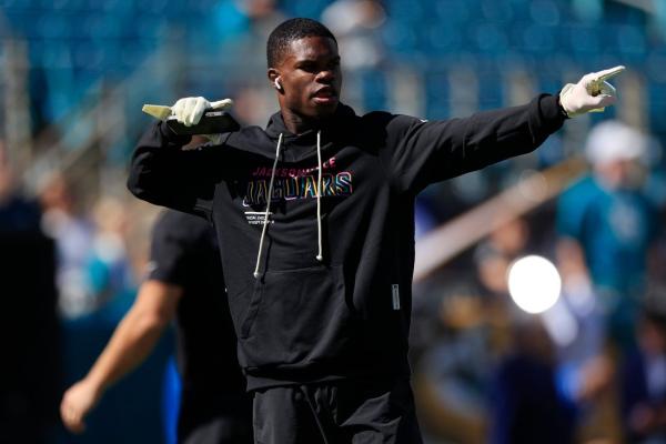 Jaguars’ Travis Hunter to continue as two-way player