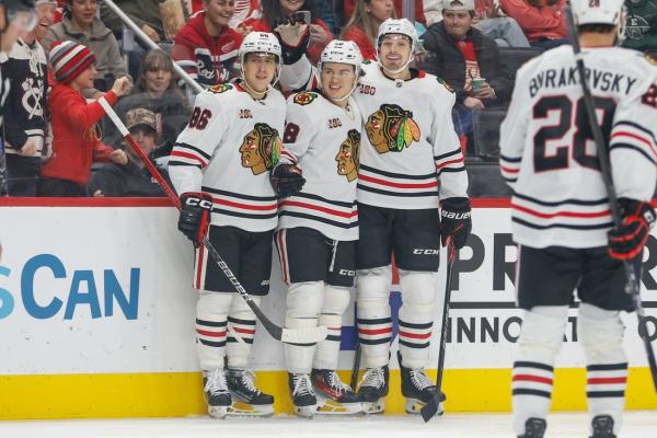 Slumping Maple Leafs hope to snap skid against youth-led Blackhawks