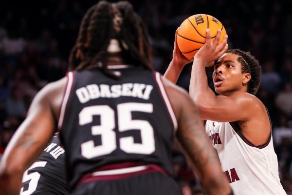 Wade Taylor IV (7 3-pointers) guides No. 13 Texas A&M past South Carolina