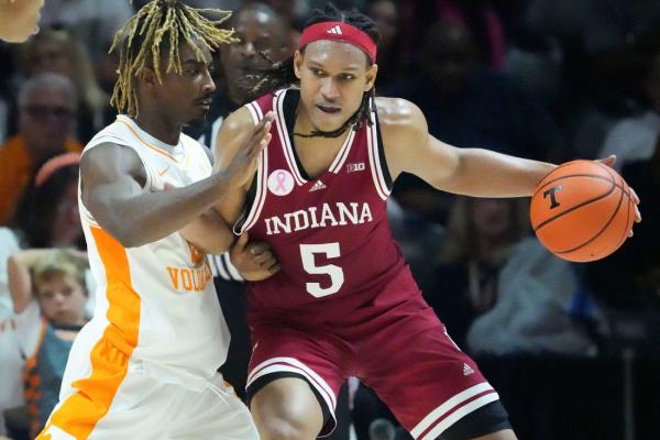 Malik Reneau, No. 17 Indiana tip off against SIU Edwardsville