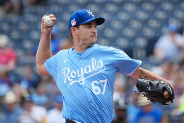 Seth Lugo goes the distance as Royals top White Sox thumbnail