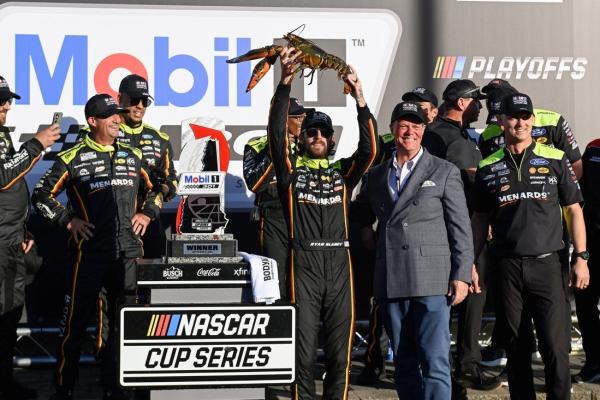NASCAR discussing playoff format change for future years