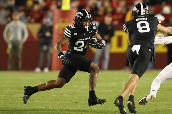 Iowa State snaps 2-game skid with convincing win over Cincinnati