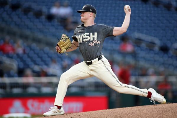 Nationals stifle Marlins to even series