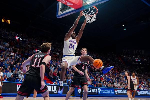 No. 17 Kansas uses depth to cruise to easy win over Davidson