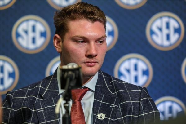 Reports: Auburn C Connor Lew (ACL) out for season