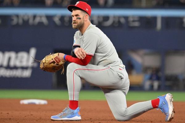 Phillies place 1B Bryce Harper (wrist) on injured list