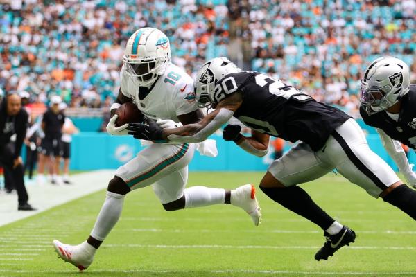 Dolphins’ aerial attack downs Raiders