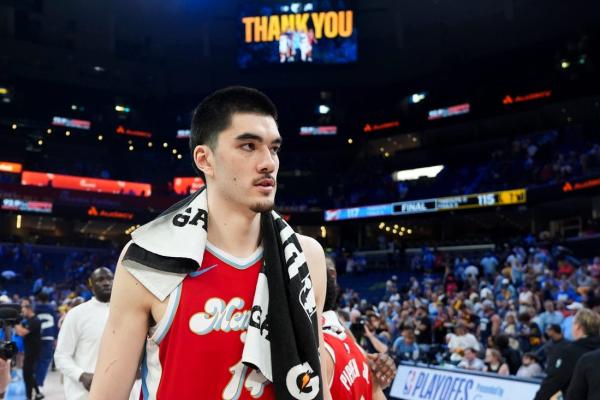 Report: Grizzlies C Zach Edey to undergo ankle surgery