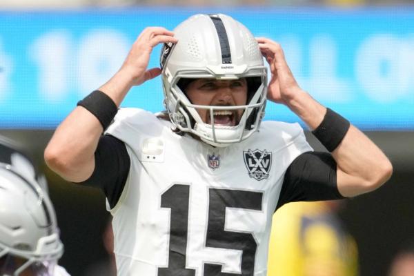 Raiders look to avoid 'shocker' vs. Andy Dalton-led Panthers thumbnail