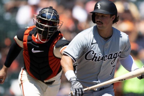 White Sox get 4 runs in ninth to down Giants