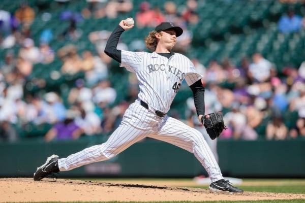 Brewers acquire RHP Nick Mears from Rockies thumbnail