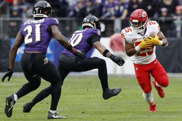 Report: Chiefs RB Clyde Edwards-Helaire out at least 4 games