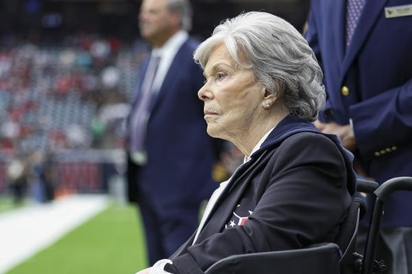 Texans to induct co-founder Janice McNair into Ring of Honor