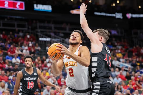 No. 12 Iowa State overwhelms Cincinnati to advance in Big 12