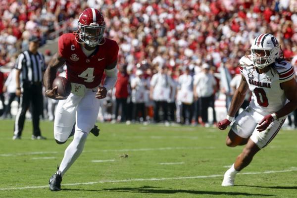 No. 7 Alabama rallies, survives South Carolina upset bid