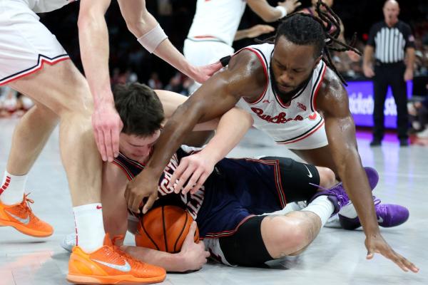 No. 13 Illinois fends off Ohio State in Big Ten opener