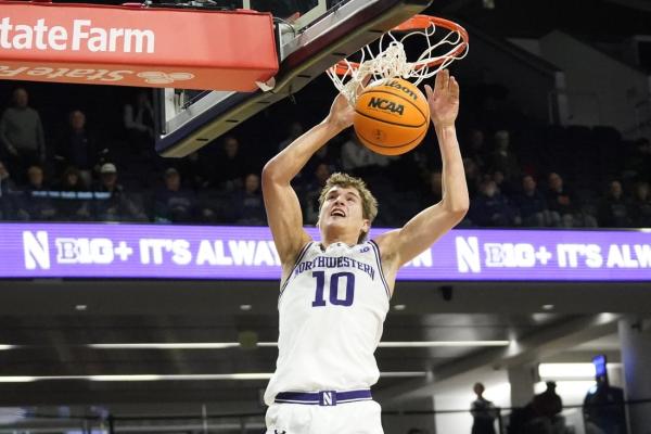Northwestern stays unbeaten with easy win over Cleveland St.
