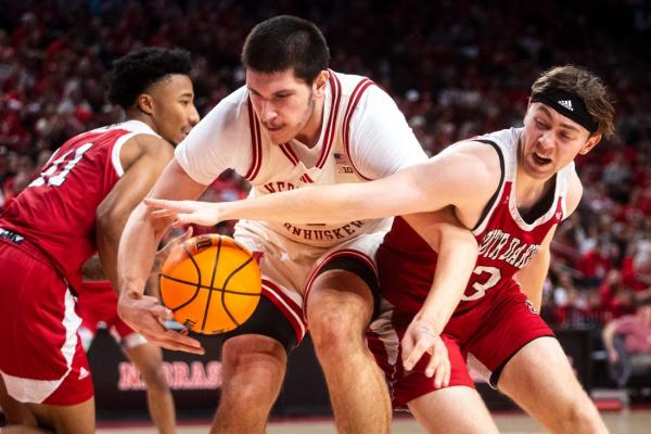 Connor Essegian scores 29 as Nebraska rolls past South Dakota