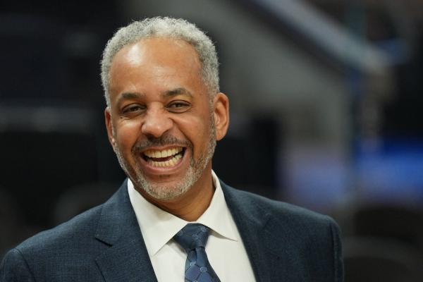 Report: Hornets retiring Dell Curry’s No. 30 jersey