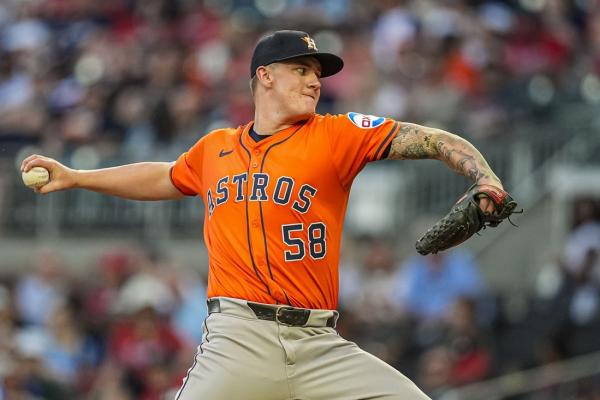 Struggling Astros pick up rare consecutive wins