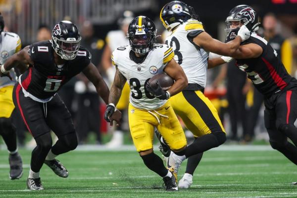 Steelers RB Jaylen Warren in vs. Raiders; DE DeMarvin Leal on IR thumbnail