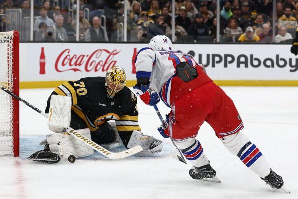 Artemi Panarin shines as Rangers blow by Bruins
