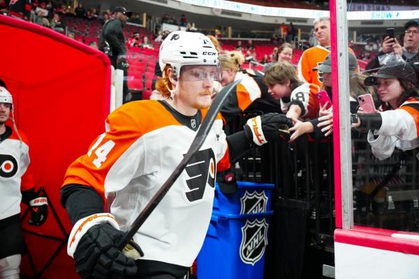 Owen Tippett the hero as Flyers beat Lightning in shootout