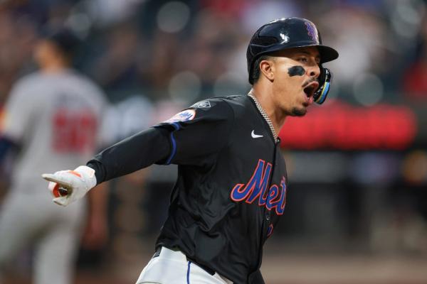 Homer-filled 7-run inning pushes Mets past Braves