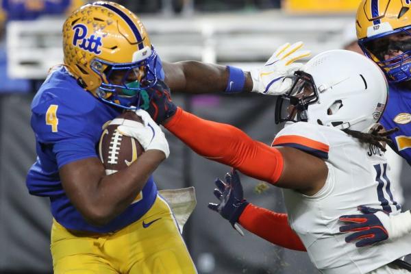 Virginia holds on, hands No. 18 Pitt second straight loss