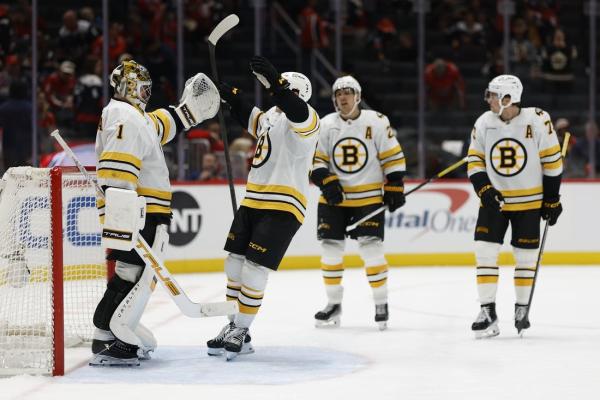 Bruins building chemistry ahead of encounter vs. Blackhawks
