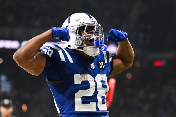 Colts’ Jonathan Taylor breaks team record for rushing TDs