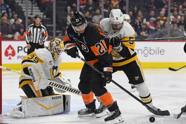 Flyers hammer Penguins in opener of home-and-home set