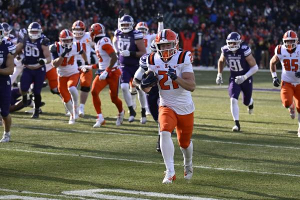 Aidan Laughery’s career day helps No. 23 Illinois run over Northwestern