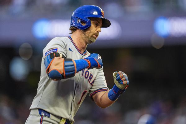 Mets display power (6 homers) to rout Braves