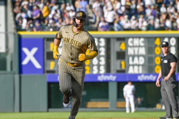 Padres wear out Rockies in 21-run, 24-hit attack
