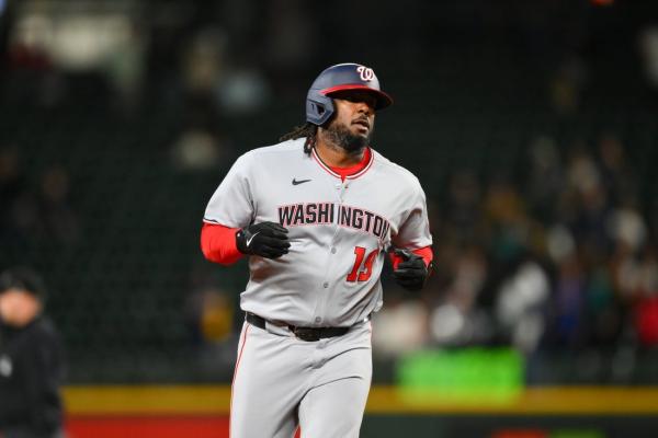 Nationals ring up 7 in 10th to blast Mariners