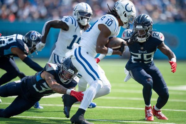 Joe Flacco throws two TD passes to help Colts down Titans