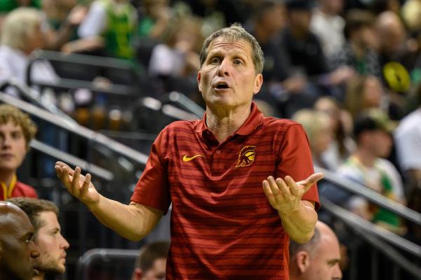 USC blows out Washington in hunt to lock up tourney berth