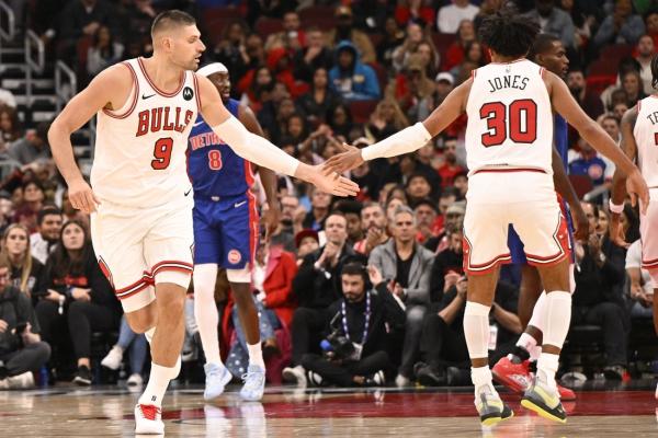 Well-rounded Bulls leaning on each other as Hawks pay a visit