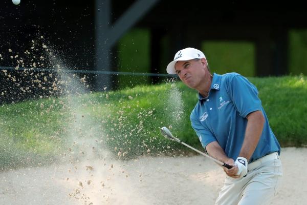 Steven Alker (63) out in front at Senior Open