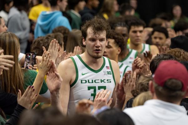 Nate Bittle goes for 36 as Oregon beats Washington in OT