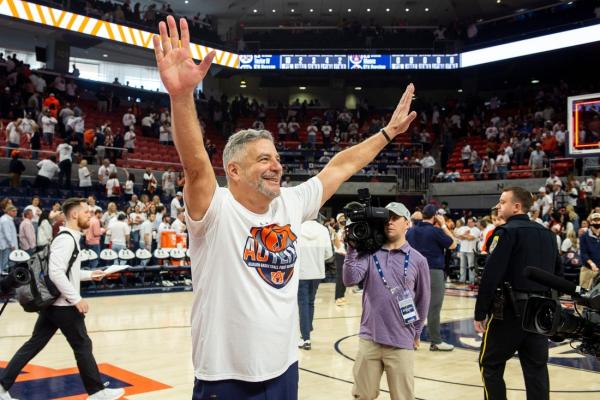 Ex-Auburn coach Bruce Pearl joins TNT Sports as analyst