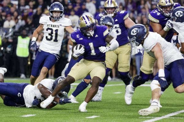 Jonah Coleman, Washington run all over UC Davis