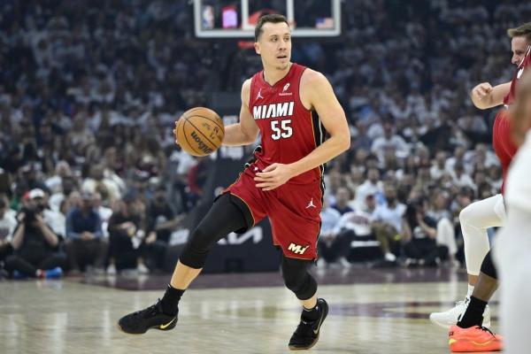 Report: Duncan Robinson headed to Pistons in sign-and-trade from Heat