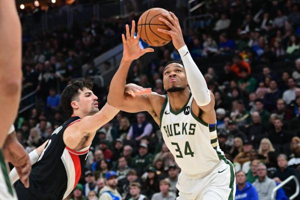 Bucks searching for their old selves on visit to Raptors