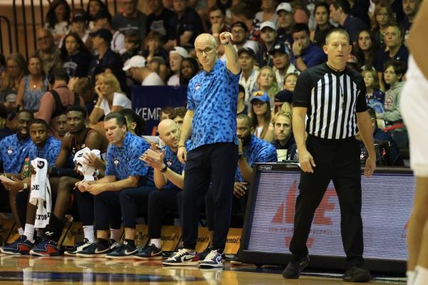 Dayton sends No. 2 UConn to third straight loss on Maui