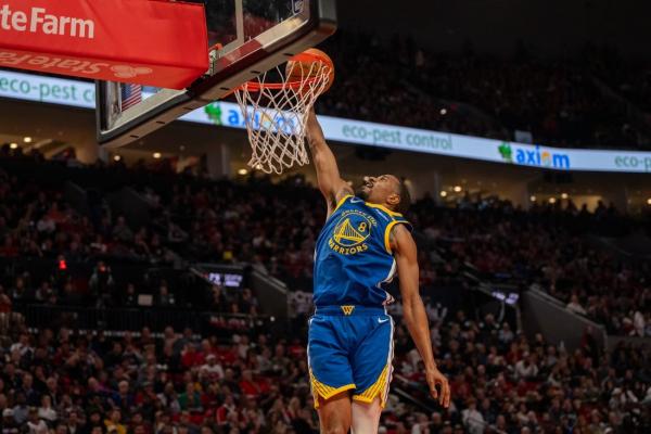 Buddy Hield, Warriors blow out Blazers in season opener